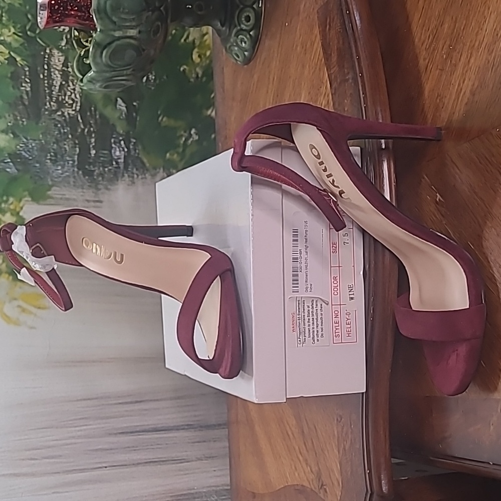 New in box! Only U Heley Women 7.5 sexy high heel open toe burgundy wine shoes